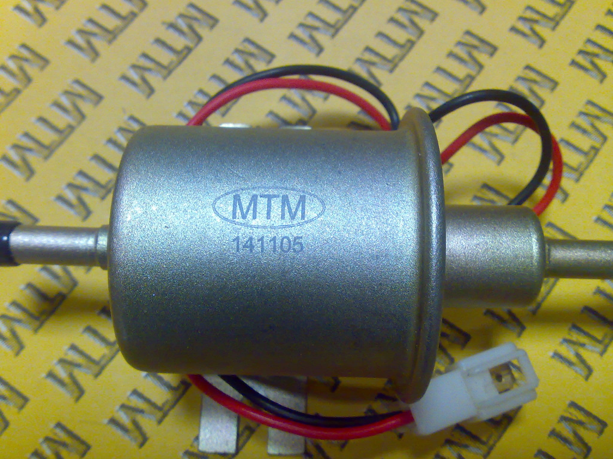 pompa paliwa Kawasaki FD620 FD-620 FD 620 John Deere 425  OE Kawasaki 49040-2065,John Deere Am 876265 