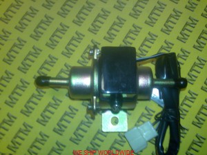 Kubota D905  V1305 OEM 12585-52030,1258552030 pompa paliwa,pompka paliwowa,fuel pumps
